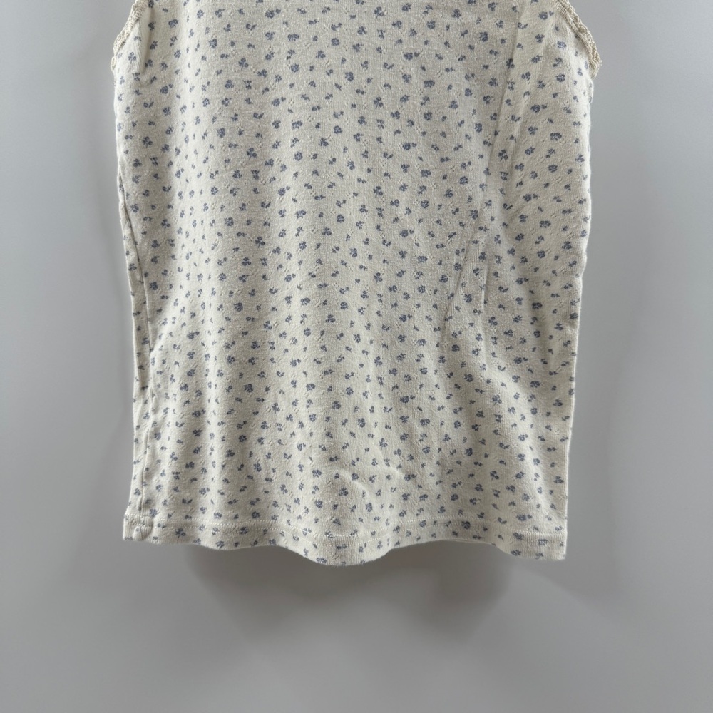 Brandy Melville One Size Floral Tank Top White with Blue Flowers - Picture 7 of 7